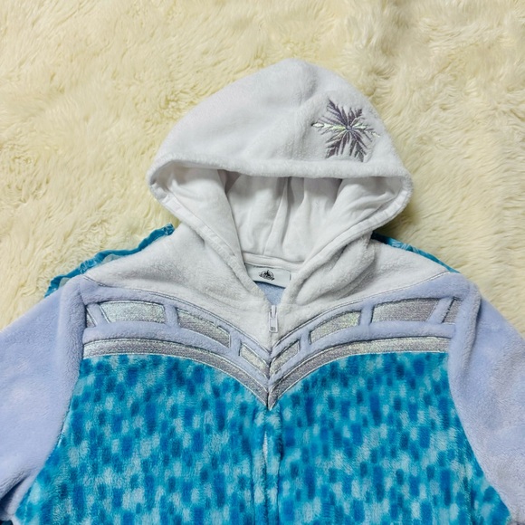 Disney Elsa Frozen Fuzzy Hooded Jacket - Picture 2 of 6